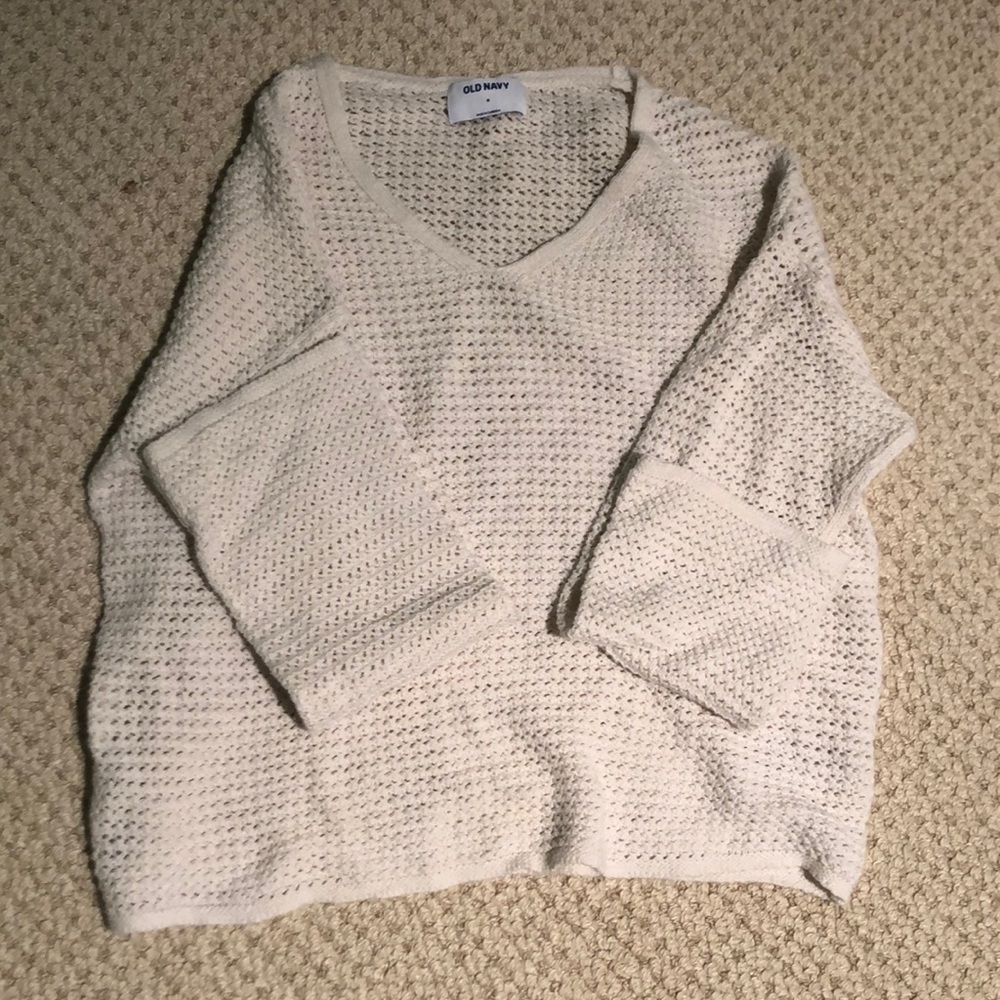 White sweater with great Lacey pattern size medium